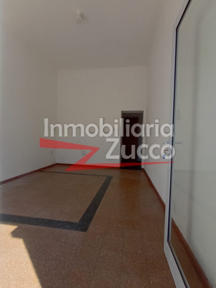 ALQUILO: LOCAL COMERCIAL