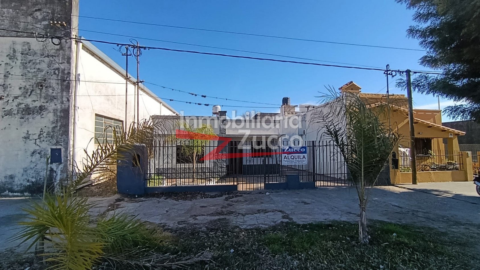 ALQUILO: CASA + GALPON EN CORONDA
