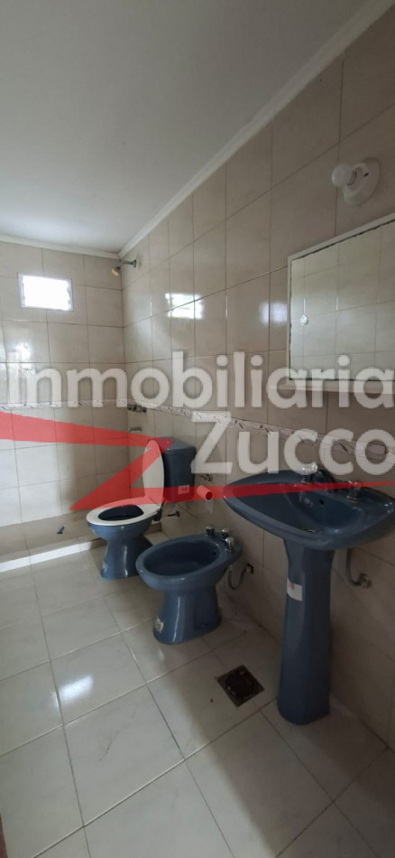 ALQUILO: DUPLEX EN CORONDA