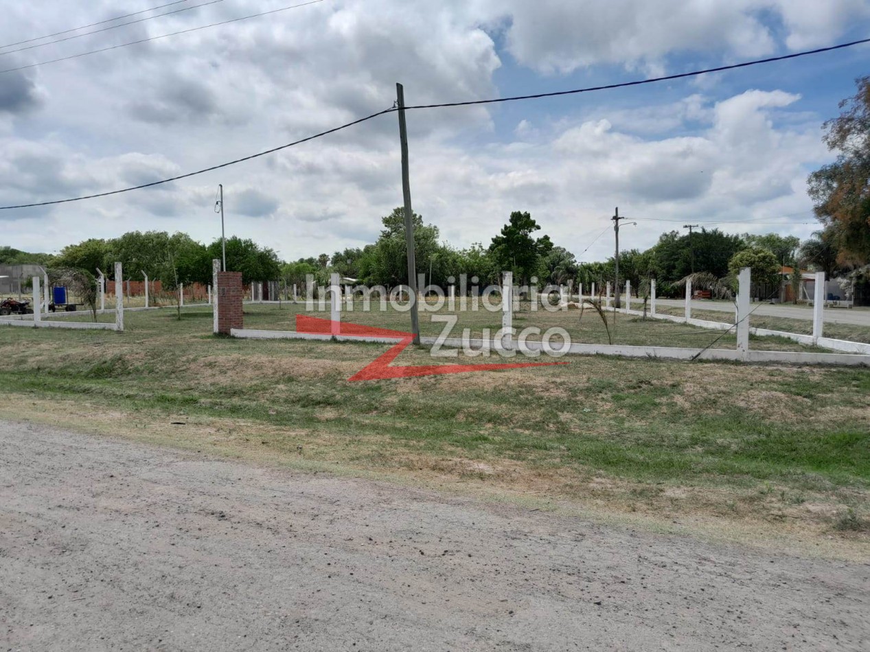 VENTA: DOS LOTES DE TERRENOS LINDANTES CERCANOS AL RIO EN BARRIO LOS PARAISOS - Ref. 975