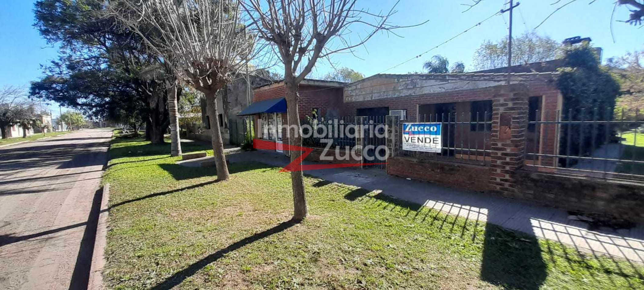 VENTA: CASA + LOCAL COMERCIAL EN AROCENA - Ref. 1193