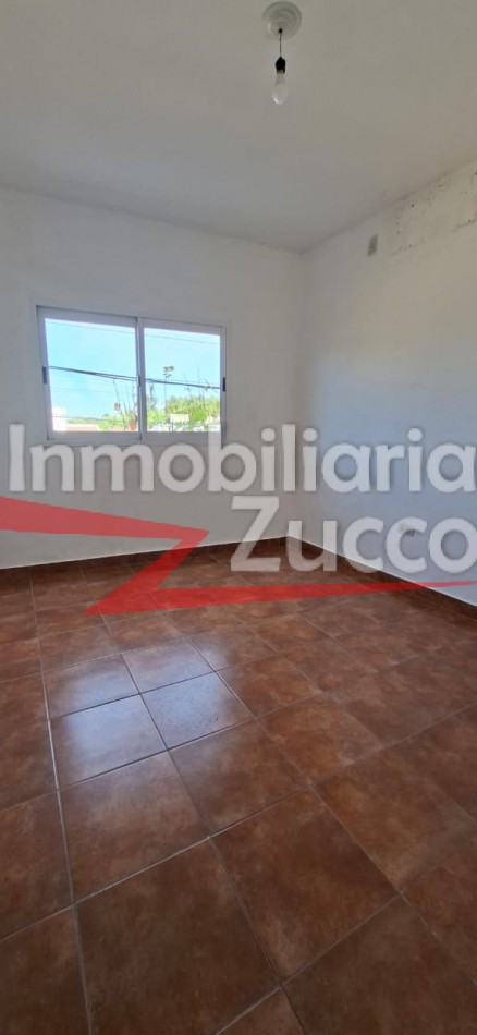 ALQUILO: DEPARTAMENTO EN PLANTA ALTA