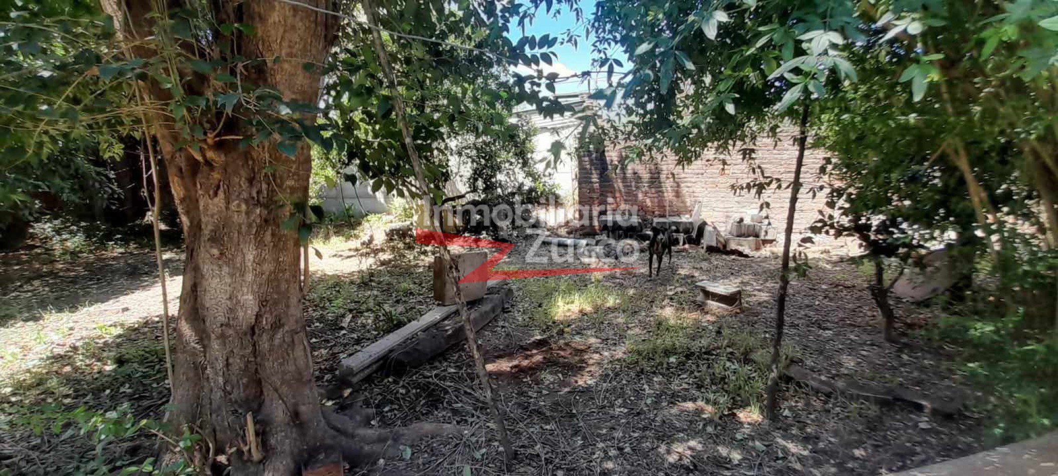 VENTA: CASA A REFACCIONAR + DEPTO. EN CORONDA - Ref. 1085