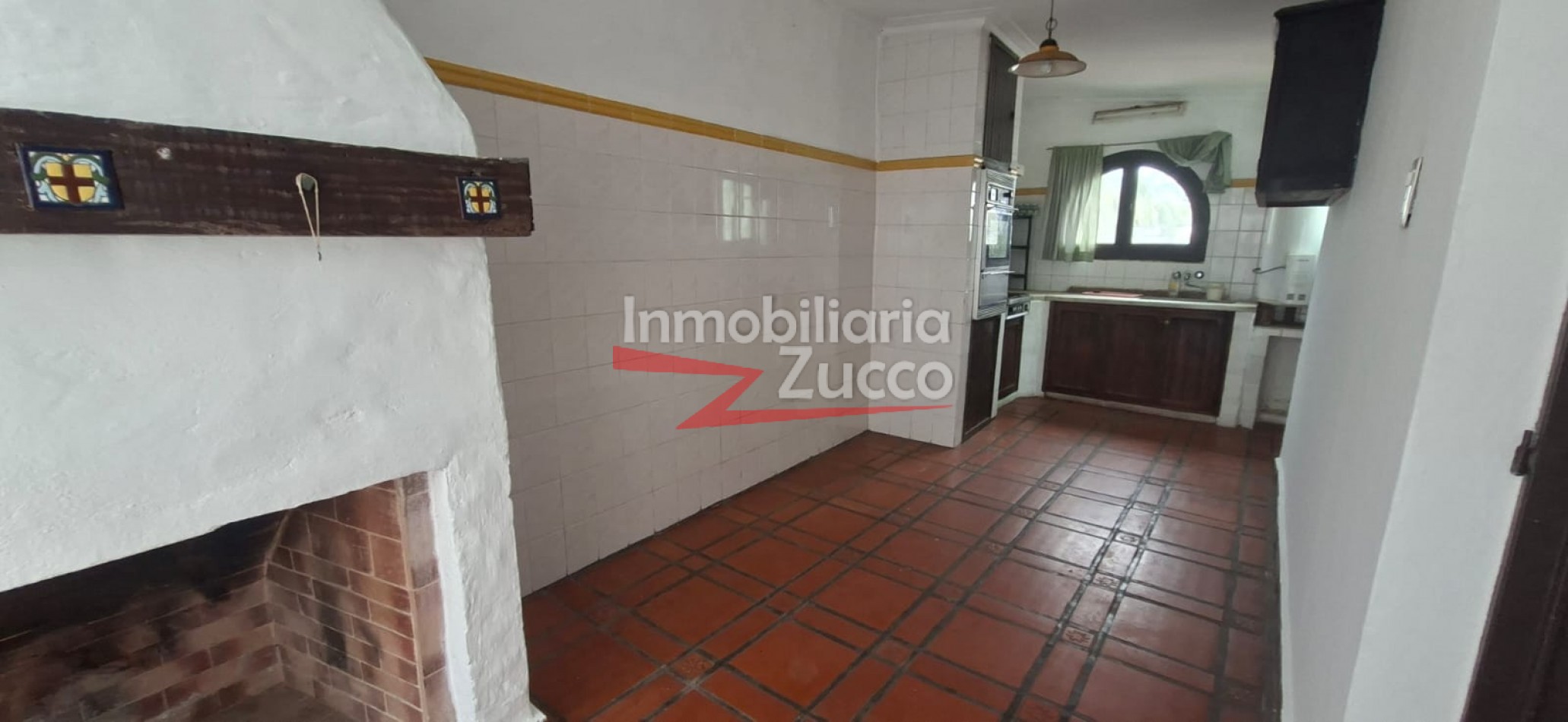 ALQUILO: LOCAL COMERCIAL + CASA EN PLANTA ALTA EN CORONDA