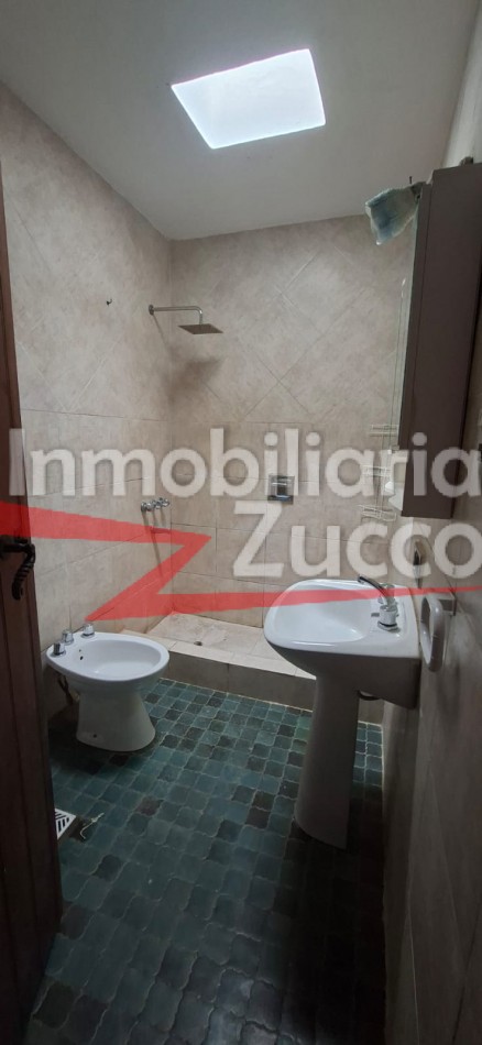 ALQUILO: LOCAL COMERCIAL + CASA EN PLANTA ALTA EN CORONDA
