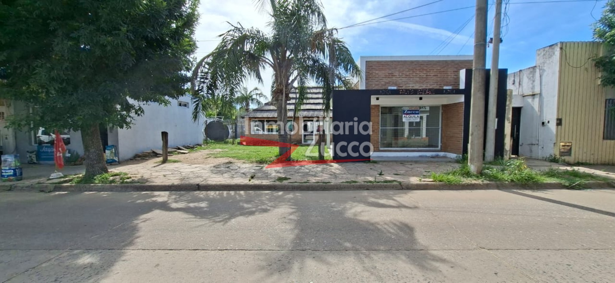 ALQUILO: LOCAL COMERCIAL EN CORONDA