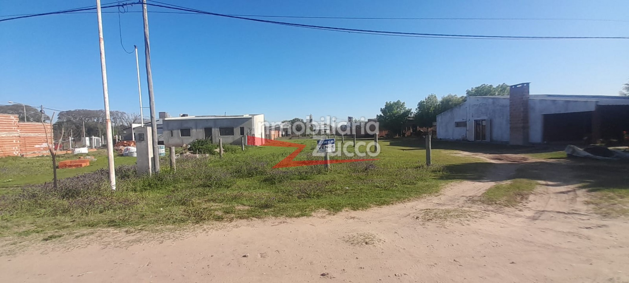 VENTA: LOTE EN CORONDA - Ref. 1235