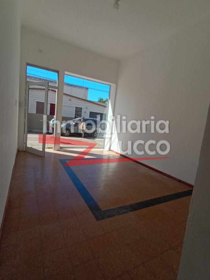 ALQUILO: LOCAL COMERCIAL