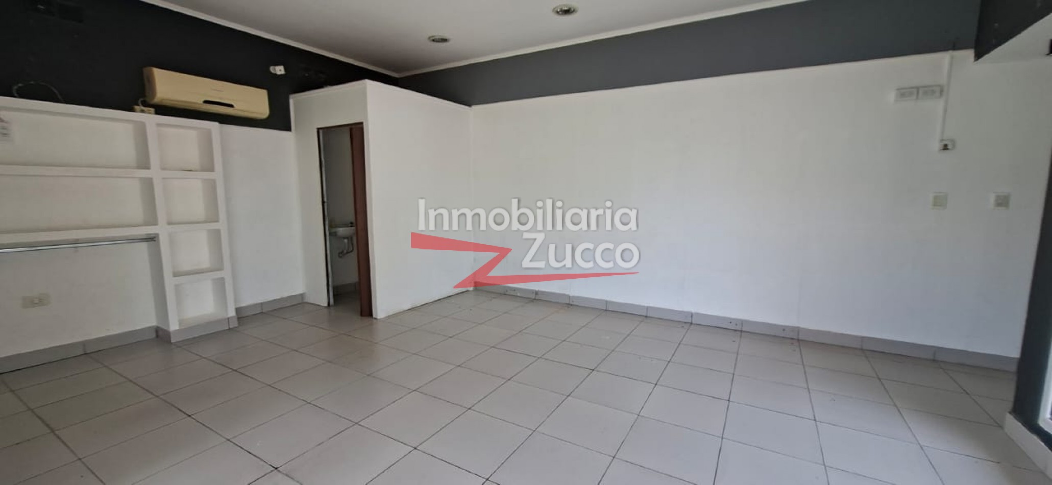 ALQUILO: LOCAL COMERCIAL EN CORONDA