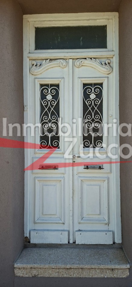 ALQUILO: CASA EN CORONDA