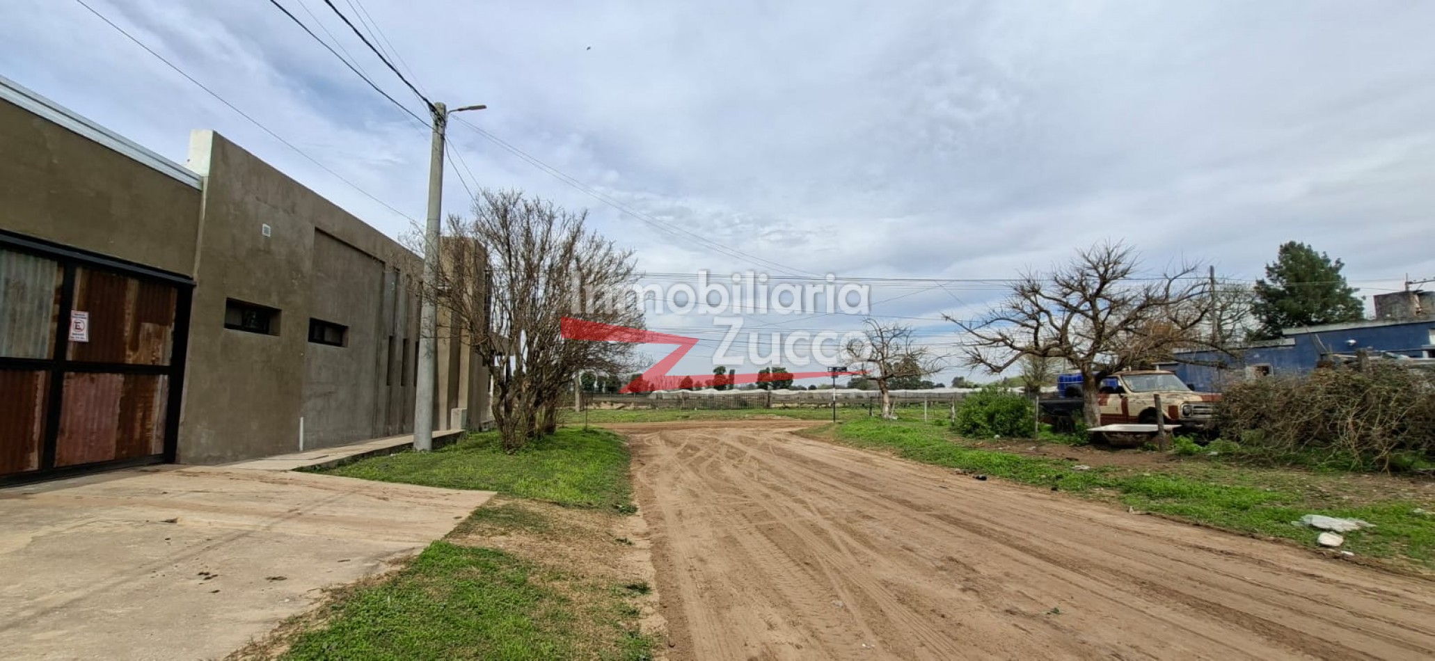 ALQUILO: GALPON EN CORONDA