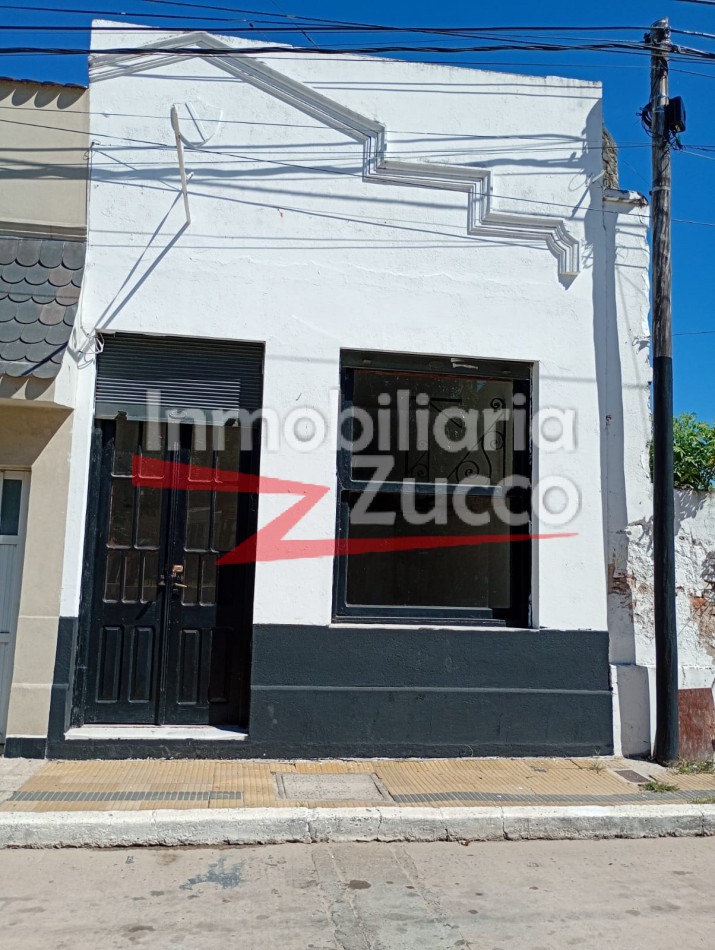 ALQUILO: LOCAL COMERCIAL 