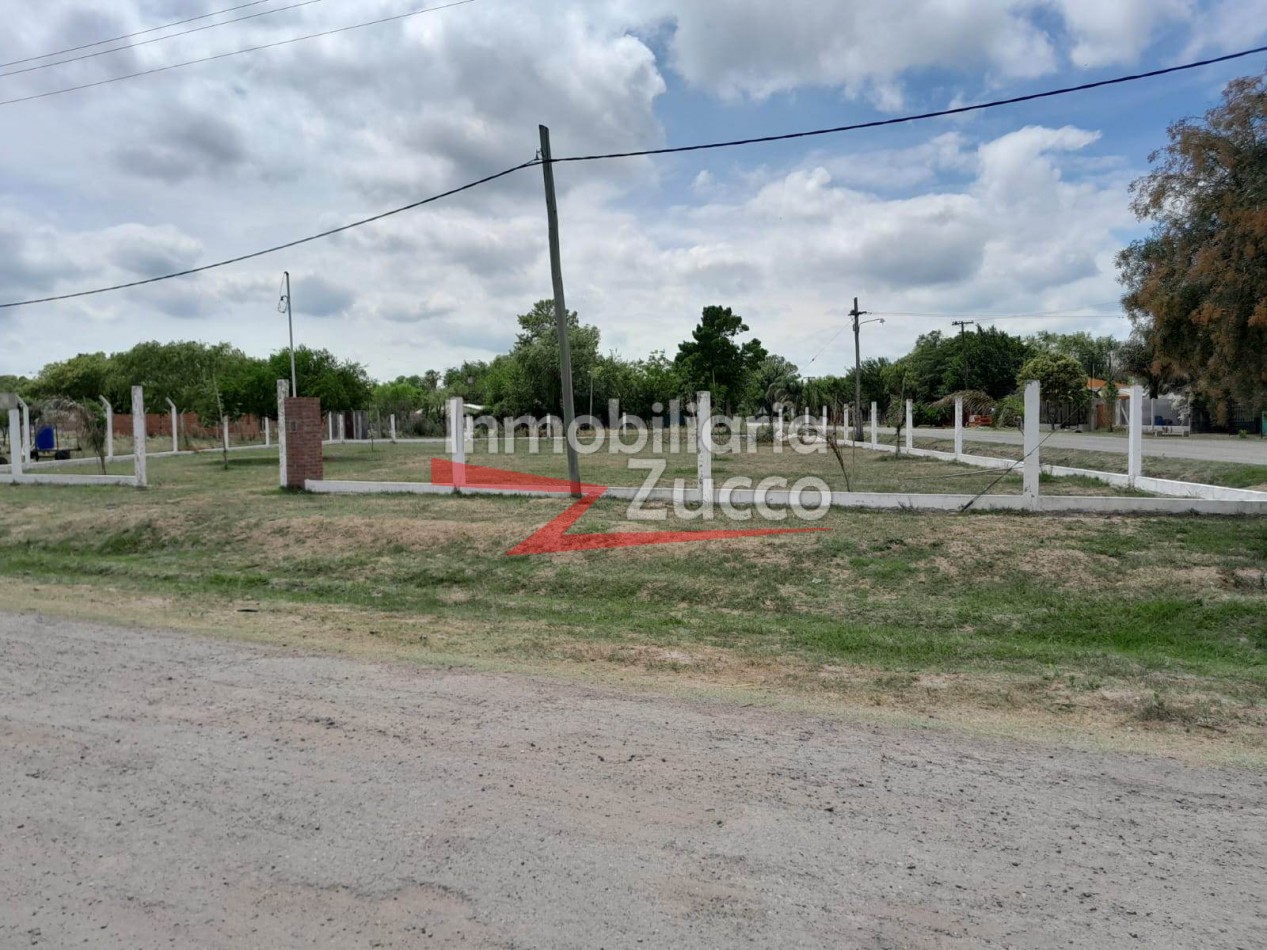 VENTA: DOS LOTES DE TERRENOS LINDANTES CERCANOS AL RIO EN BARRIO LOS PARAISOS - Ref. 975