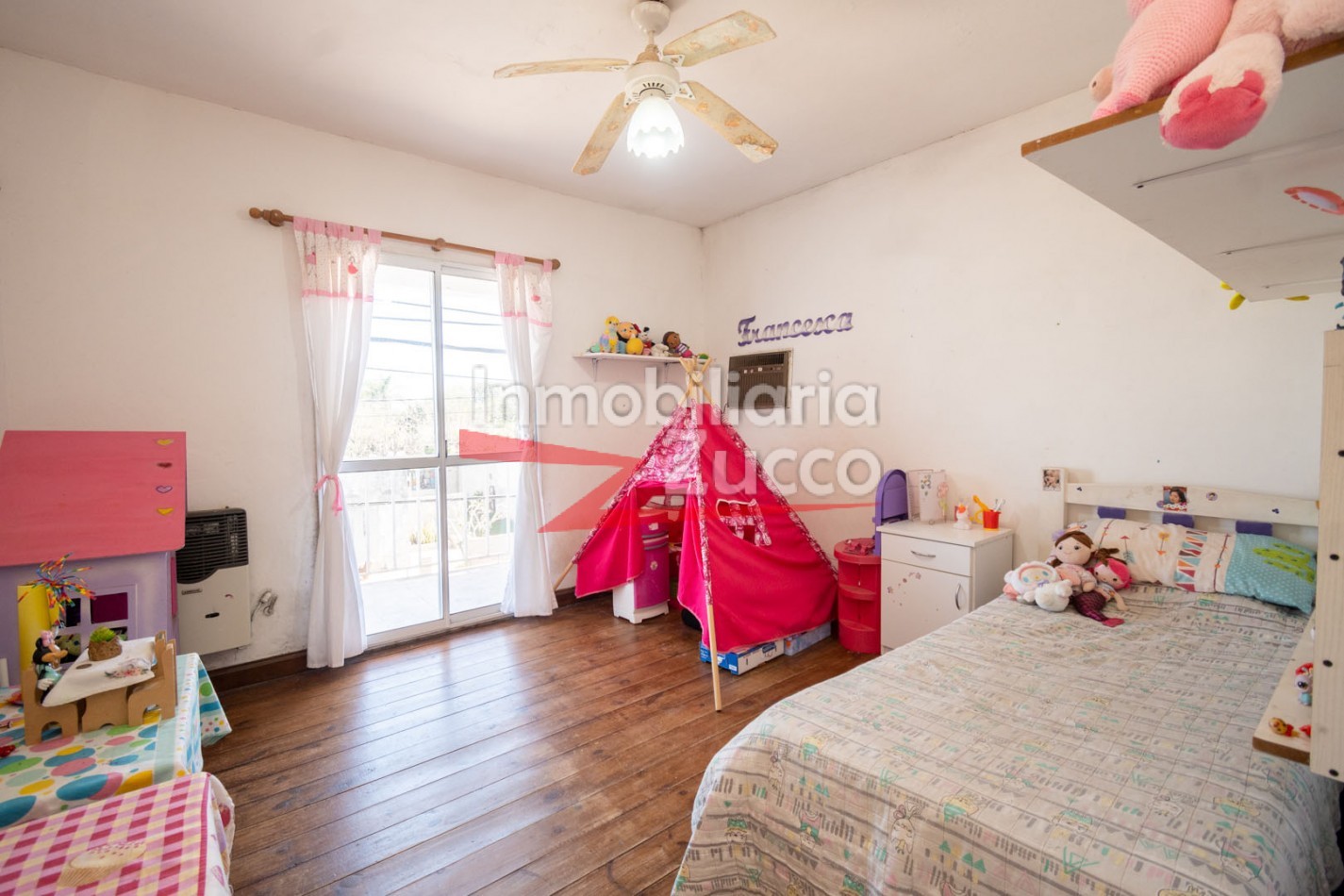 ALQUILO: CASA EN CORONDA