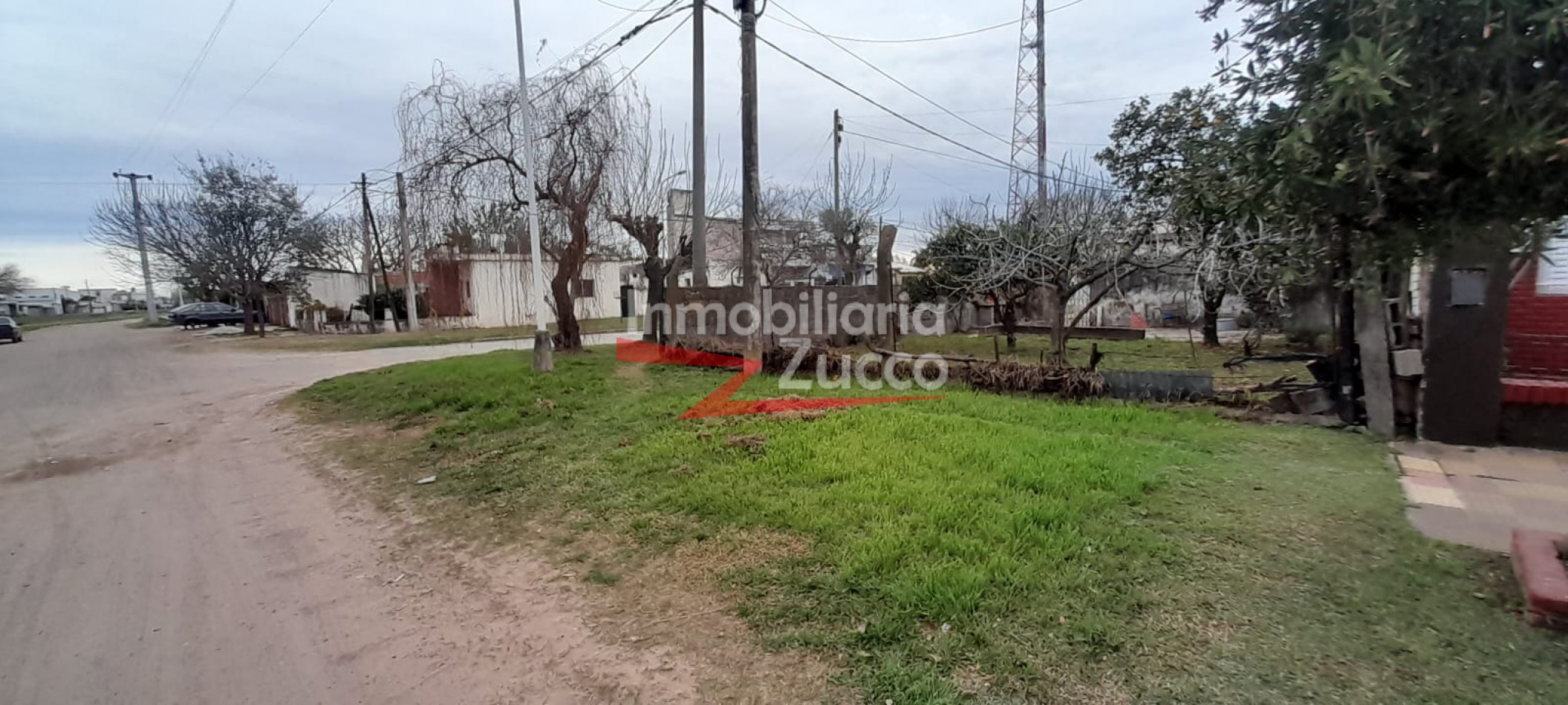 VENTA: CASA EN CORONDA - Ref. 1219