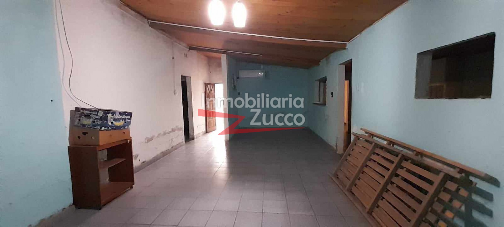 VENTA: CASA CON LOTE DE 7500 M2 EN CORONDA - Ref. 1182