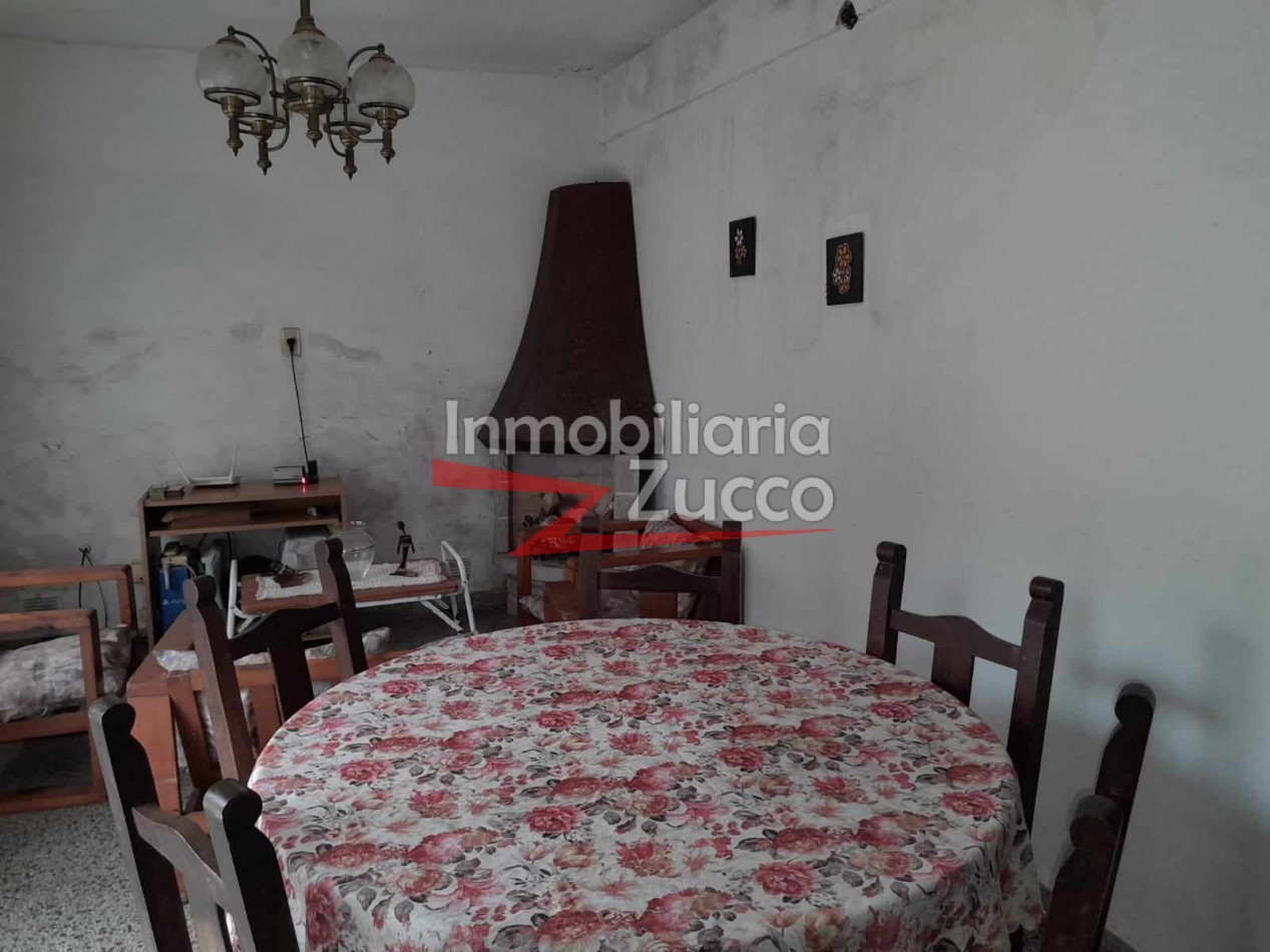 VENTA: CASA INTERNA EN PLENO CENTRO DE CORONDA - Ref. 637