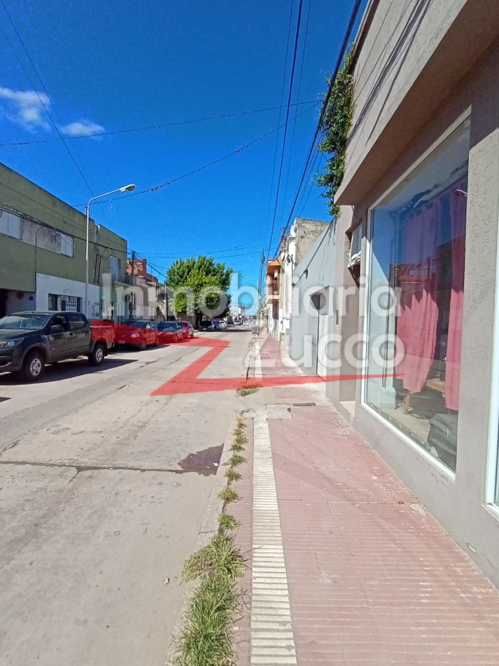 ALQUILO: LOCAL COMERCIAL