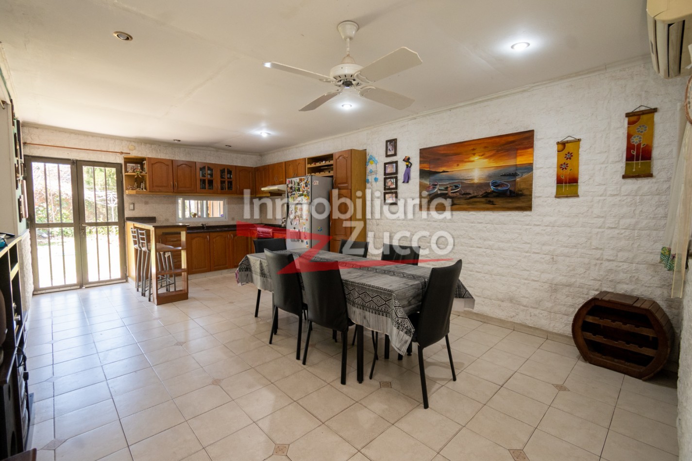 ALQUILO: CASA EN CORONDA