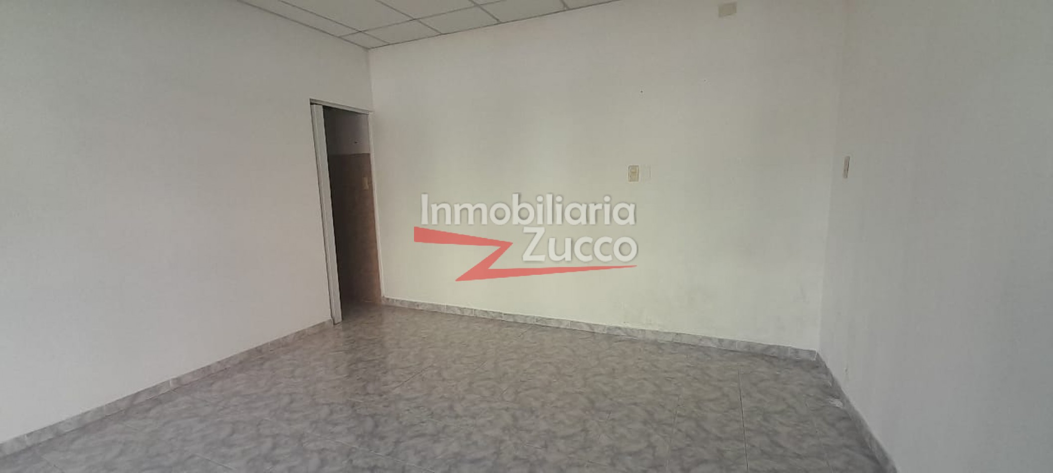 ALQUILO: LOCAL COMERCIAL EN CORONDA