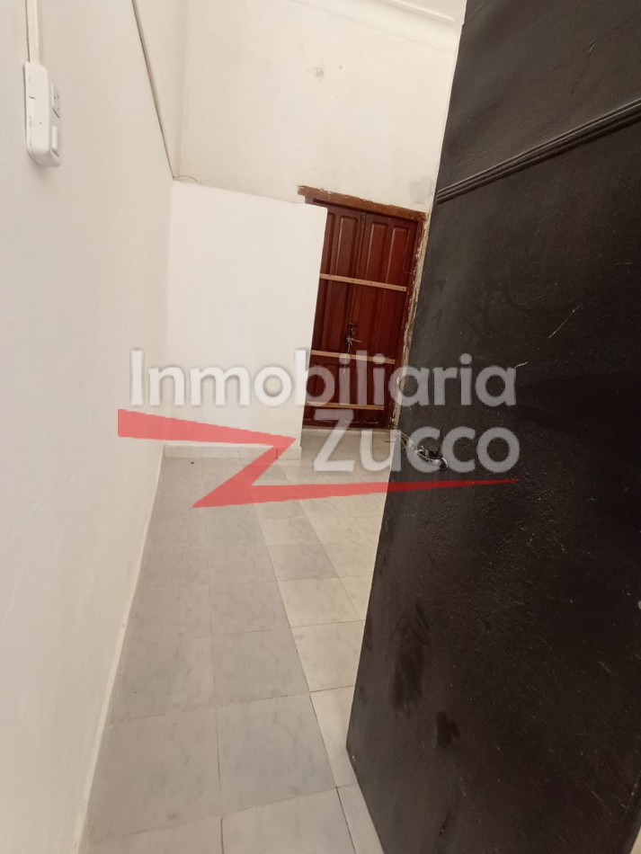 ALQUILO: LOCAL COMERCIAL 