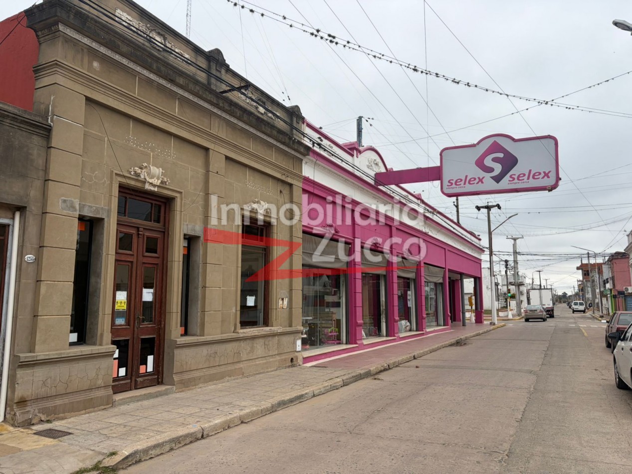 ALQUILO: LOCAL COMERCIAL CENTRICO EN CORONDA