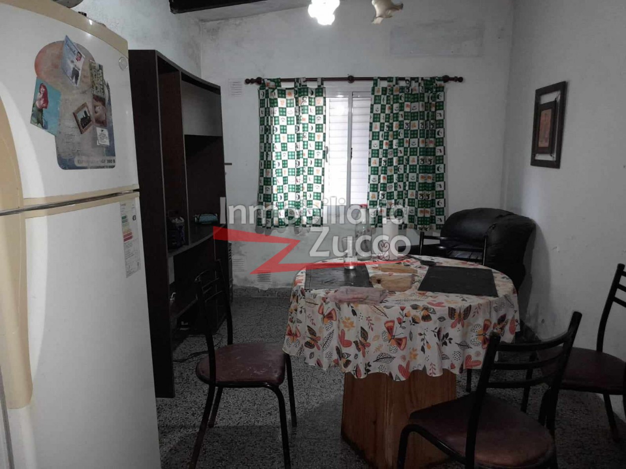 VENTA: CASA INTERNA EN PLENO CENTRO DE CORONDA - Ref. 637