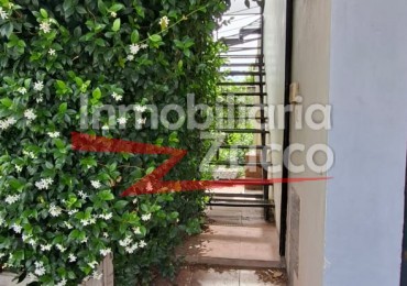ALQUILO: DEPARTAMENTO EN PLANTA ALTA