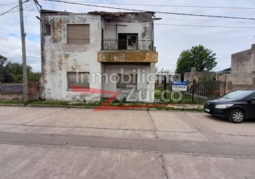 VENTA: TERRENO CON CASA A RECICLAR + UN GALPON EN CORONDA - Ref. 951