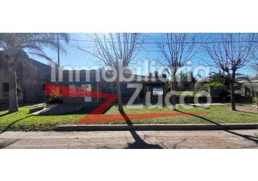 VENTA: CASA + LOCAL COMERCIAL EN AROCENA - Ref. 1193